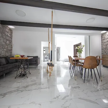 Apartment Loft Rooftop Garden By The Artspace Opatija